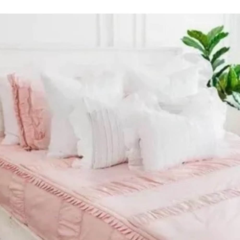 Beddy’s Pair of Victoria Ruffle Pillow Shams in Standard Size  100% Cotton White